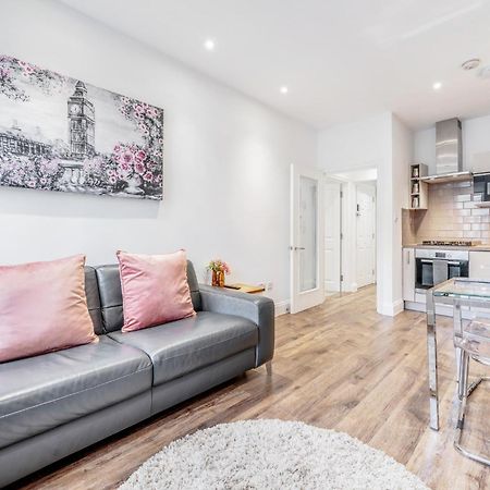 Bright & Modern 2-Bed Notting Hill Apartment London Bagian luar foto