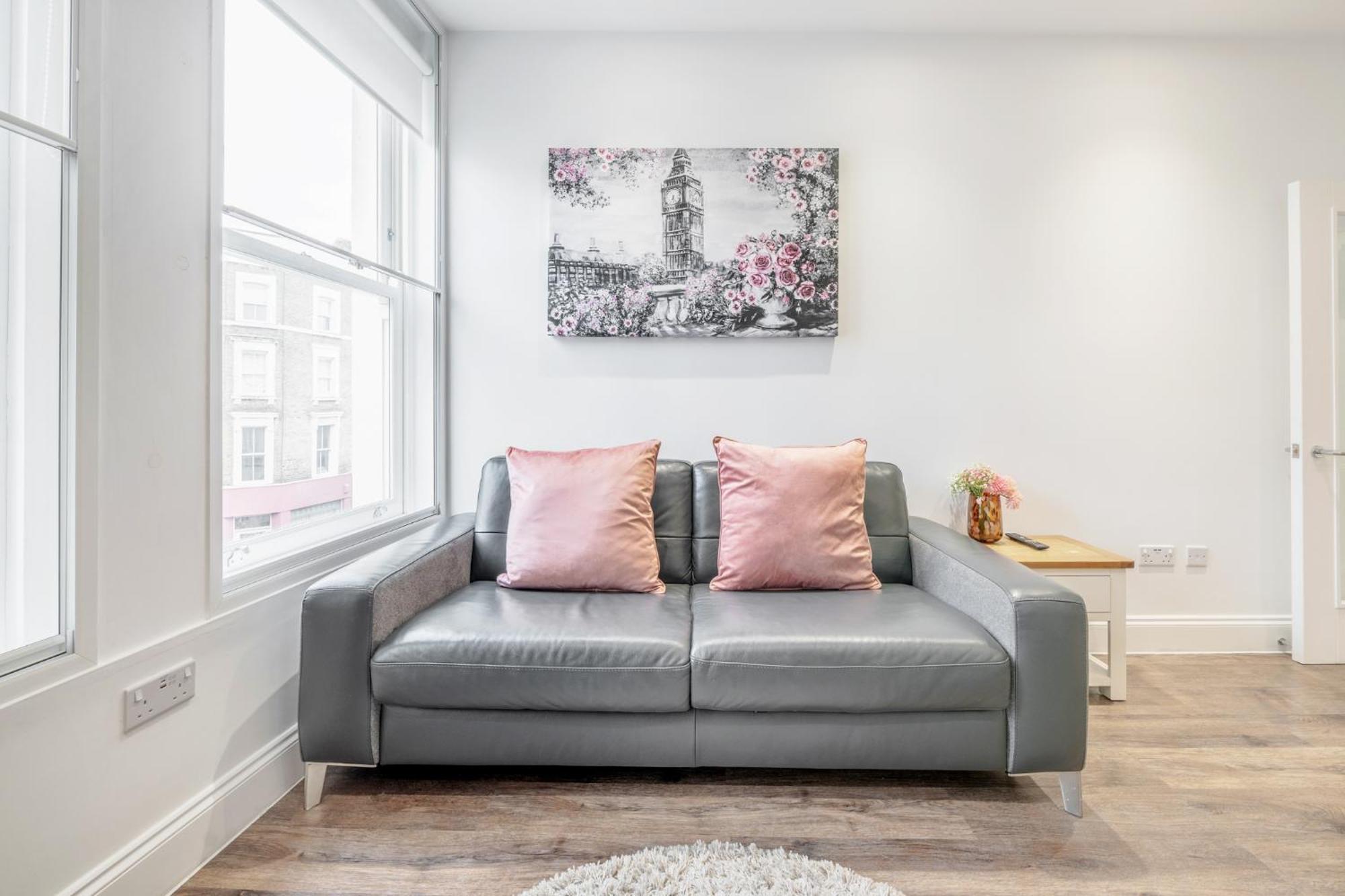 Bright & Modern 2-Bed Notting Hill Apartment London Bagian luar foto