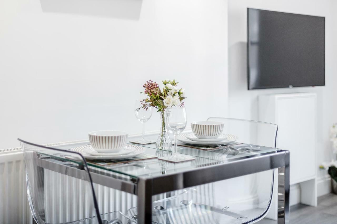 Bright & Modern 2-Bed Notting Hill Apartment London Bagian luar foto