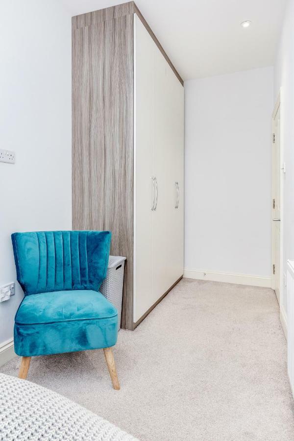 Bright & Modern 2-Bed Notting Hill Apartment London Bagian luar foto