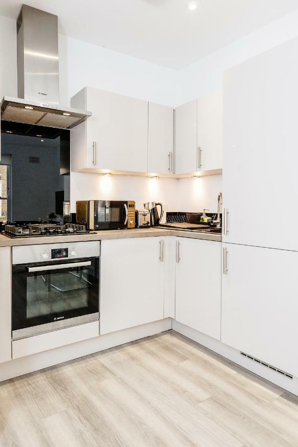 Bright & Modern 2-Bed Notting Hill Apartment London Bagian luar foto