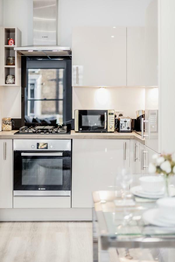 Bright & Modern 2-Bed Notting Hill Apartment London Bagian luar foto