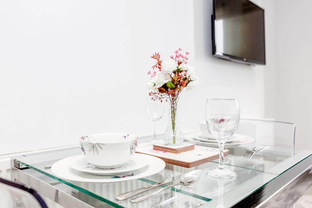 Bright & Modern 2-Bed Notting Hill Apartment London Bagian luar foto